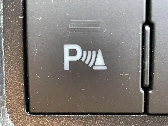 トヨタ ライズ G 兵庫県 2022(令4)年 2.8万km ブラックマイカメタリック 純正７インチナビ/バックカメラ/ワンセグ/BT/CD/ステアリングリモコン/スマートアシスト/純正バイザー/純正フロアマット/ヘッドライトレベライザー/純正アルミタイヤ/オートライト/スイッチスタート