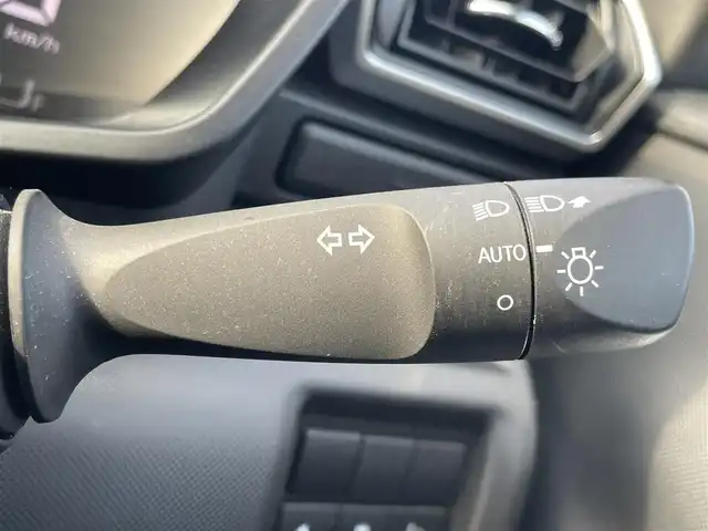 トヨタ ライズ G 兵庫県 2022(令4)年 2.8万km ブラックマイカメタリック 純正７インチナビ/バックカメラ/ワンセグ/BT/CD/ステアリングリモコン/スマートアシスト/純正バイザー/純正フロアマット/ヘッドライトレベライザー/純正アルミタイヤ/オートライト/スイッチスタート