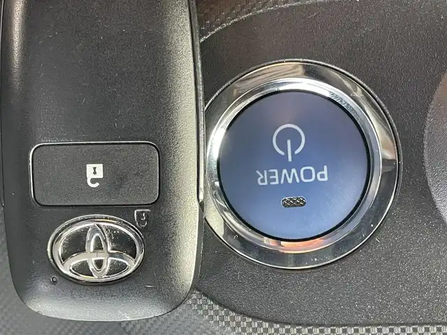 トヨタ ライズ G 兵庫県 2022(令4)年 2.8万km ブラックマイカメタリック 純正７インチナビ/バックカメラ/ワンセグ/BT/CD/ステアリングリモコン/スマートアシスト/純正バイザー/純正フロアマット/ヘッドライトレベライザー/純正アルミタイヤ/オートライト/スイッチスタート