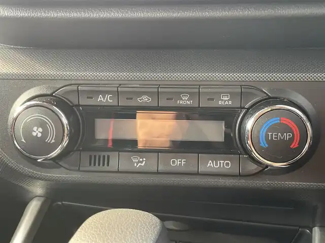 トヨタ ライズ G 兵庫県 2022(令4)年 2.8万km ブラックマイカメタリック 純正７インチナビ/バックカメラ/ワンセグ/BT/CD/ステアリングリモコン/スマートアシスト/純正バイザー/純正フロアマット/ヘッドライトレベライザー/純正アルミタイヤ/オートライト/スイッチスタート