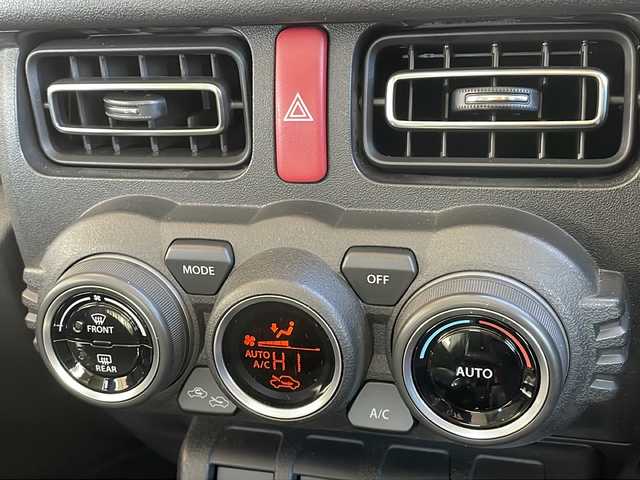 スズキ ジムニー XC 長野県 2020(令2)年 2.1万km ミディアムグレー ４WD/セーフティサポート/純正8型ナビフルセグＴＶ/バックカメラ/クルーズコントロール/プッシュスタート/シートヒーター/オールテレインタイヤ/社外16インチアルミ/社外足回り/社外テールランプ/社外フロントグリル/社外オーバーフェンダー/シートカバー/背面タイヤ/スペアキー