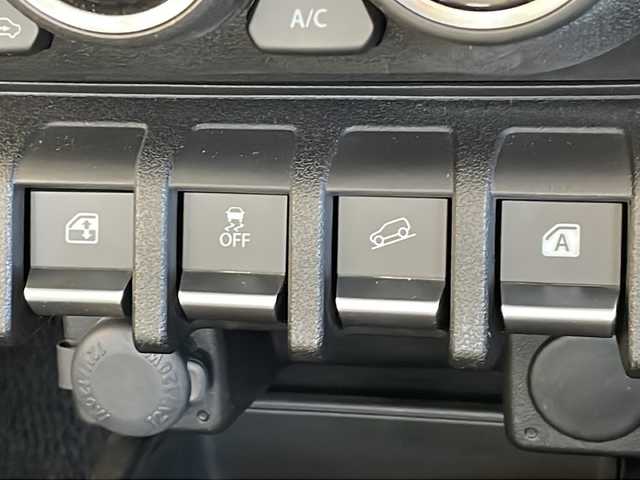 スズキ ジムニー XC 長野県 2020(令2)年 2.1万km ミディアムグレー ４WD/セーフティサポート/純正8型ナビフルセグＴＶ/バックカメラ/クルーズコントロール/プッシュスタート/シートヒーター/オールテレインタイヤ/社外16インチアルミ/社外足回り/社外テールランプ/社外フロントグリル/社外オーバーフェンダー/シートカバー/背面タイヤ/スペアキー