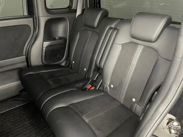 ホンダ Ｎ ＢＯＸ カスタム L ターボ スタイル+ブラック 福島県 2022(令4)年 5.2万km クリスタルブラックパール ホンダセンシング/・衝突軽減ブレーキ/・誤発進抑制機能 /・歩行者事故低減ステアリング /・路外逸脱抑制機能/・渋滞追従機能付アダプティブクルーズコントロール /・車線維持支援システム /・先行車発進お知らせ機能 /・標識認識機能 /・後方誤発進抑制機能/・ オートハイビーム/純正ナビゲーション/・型式：VXV-227NBi/・Bluetooth/AM・FM/USB/SD/・バックカメラ/・ETC/両側パワースライドドア/純正前後ドライブレコーダー/革巻きステアリング/・ステアリングスイッチ/・パドルシフト/シートヒーター/LEDライト/・フォグライト/ドアバイザー/プッシュスタート/・スマートキー/純正フロアマット