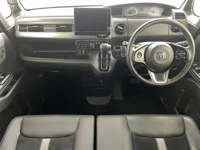 ホンダ Ｎ ＢＯＸ カスタム L ターボ スタイル+ブラック 福島県 2022(令4)年 5.2万km クリスタルブラックパール ホンダセンシング/・衝突軽減ブレーキ/・誤発進抑制機能 /・歩行者事故低減ステアリング /・路外逸脱抑制機能/・渋滞追従機能付アダプティブクルーズコントロール /・車線維持支援システム /・先行車発進お知らせ機能 /・標識認識機能 /・後方誤発進抑制機能/・ オートハイビーム/純正ナビゲーション/・型式：VXV-227NBi/・Bluetooth/AM・FM/USB/SD/・バックカメラ/・ETC/両側パワースライドドア/純正前後ドライブレコーダー/革巻きステアリング/・ステアリングスイッチ/・パドルシフト/シートヒーター/LEDライト/・フォグライト/ドアバイザー/プッシュスタート/・スマートキー/純正フロアマット