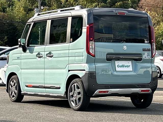 スズキ スペーシア ギア HYBRID XZ 佐賀県 2024(令6)年 0.7万km オフブルーメタリック/ガンメタリック2トーンルーフ 純正9インチナビ(フルセグ/Bluetooth/CarPlay)/全方位カメラ/両側パワースライドドア/D/N席シートヒーター/ステアリングヒーター/ヘッドアップディスプレイ/ETC/コーナーセンサー/アダクティブクルーズコントロール/デュアルセンサーブレーキサポート/レーンキープアシスト/純正14インチアルミホイール/LEDヘッドライト/オートライト/純正フロアマット/プッシュスタート/スマートキー