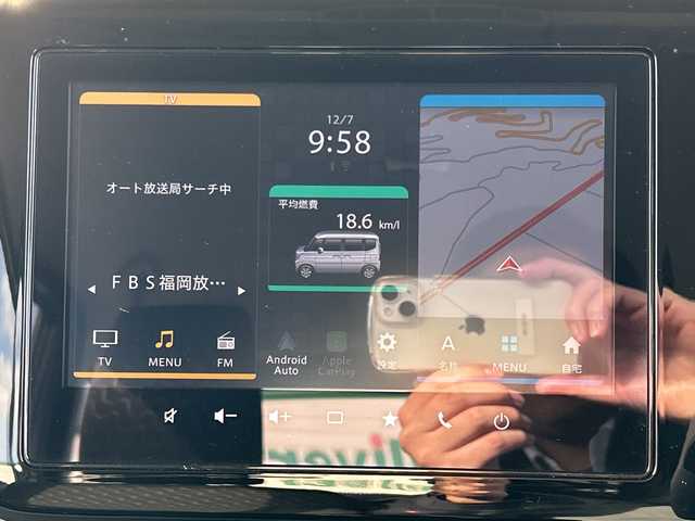 スズキ スペーシア ギア HYBRID XZ 佐賀県 2024(令6)年 0.7万km オフブルーメタリック/ガンメタリック2トーンルーフ 純正9インチナビ(フルセグ/Bluetooth/CarPlay)/全方位カメラ/両側パワースライドドア/D/N席シートヒーター/ステアリングヒーター/ヘッドアップディスプレイ/ETC/コーナーセンサー/アダクティブクルーズコントロール/デュアルセンサーブレーキサポート/レーンキープアシスト/純正14インチアルミホイール/LEDヘッドライト/オートライト/純正フロアマット/プッシュスタート/スマートキー
