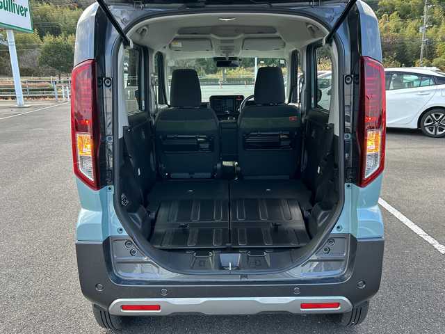 スズキ スペーシア ギア HYBRID XZ 佐賀県 2024(令6)年 0.7万km オフブルーメタリック/ガンメタリック2トーンルーフ 純正9インチナビ(フルセグ/Bluetooth/CarPlay)/全方位カメラ/両側パワースライドドア/D/N席シートヒーター/ステアリングヒーター/ヘッドアップディスプレイ/ETC/コーナーセンサー/アダクティブクルーズコントロール/デュアルセンサーブレーキサポート/レーンキープアシスト/純正14インチアルミホイール/LEDヘッドライト/オートライト/純正フロアマット/プッシュスタート/スマートキー