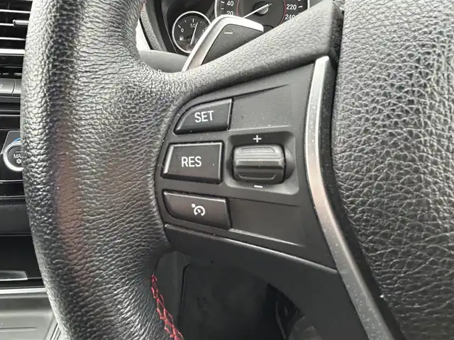 ＢＭＷ ３２８ｉ スポーツ 鳥取県 2012(平24)年 7.4万km アルピンホワイトⅢ ターボ車/純正ナビ/フルセグ/DVD/CD/BT/バックカメラ・ミラー内蔵ETC/サンルーフ/Mスポーツフロントバンパー/前席パワーシート/クルーズコントロール/キセノンライト/LEDポジションリング/パドルシフト/フォグライト/純正19インチアルミホイール/プッシュエンジンスタート/アイドリングストップ/フロアマット/保証書・取扱説明書