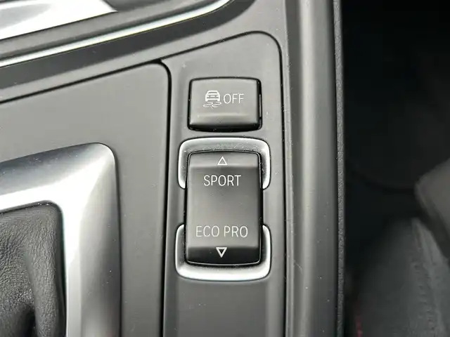 ＢＭＷ ３２８ｉ スポーツ 鳥取県 2012(平24)年 7.4万km アルピンホワイトⅢ ターボ車/純正ナビ/フルセグ/DVD/CD/BT/バックカメラ・ミラー内蔵ETC/サンルーフ/Mスポーツフロントバンパー/前席パワーシート/クルーズコントロール/キセノンライト/LEDポジションリング/パドルシフト/フォグライト/純正19インチアルミホイール/プッシュエンジンスタート/アイドリングストップ/フロアマット/保証書・取扱説明書