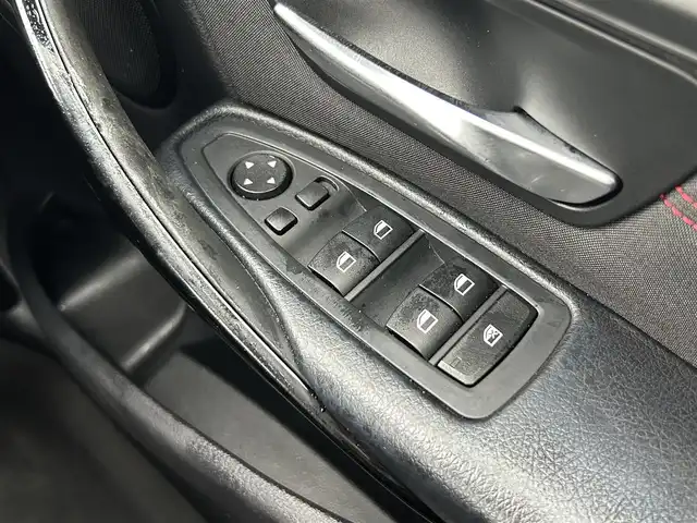 ＢＭＷ ３２８ｉ スポーツ 鳥取県 2012(平24)年 7.4万km アルピンホワイトⅢ ターボ車/純正ナビ/フルセグ/DVD/CD/BT/バックカメラ・ミラー内蔵ETC/サンルーフ/Mスポーツフロントバンパー/前席パワーシート/クルーズコントロール/キセノンライト/LEDポジションリング/パドルシフト/フォグライト/純正19インチアルミホイール/プッシュエンジンスタート/アイドリングストップ/フロアマット/保証書・取扱説明書