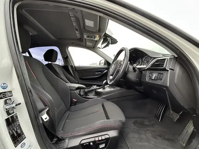 ＢＭＷ ３２８ｉ スポーツ 鳥取県 2012(平24)年 7.4万km アルピンホワイトⅢ ターボ車/純正ナビ/フルセグ/DVD/CD/BT/バックカメラ・ミラー内蔵ETC/サンルーフ/Mスポーツフロントバンパー/前席パワーシート/クルーズコントロール/キセノンライト/LEDポジションリング/パドルシフト/フォグライト/純正19インチアルミホイール/プッシュエンジンスタート/アイドリングストップ/フロアマット/保証書・取扱説明書