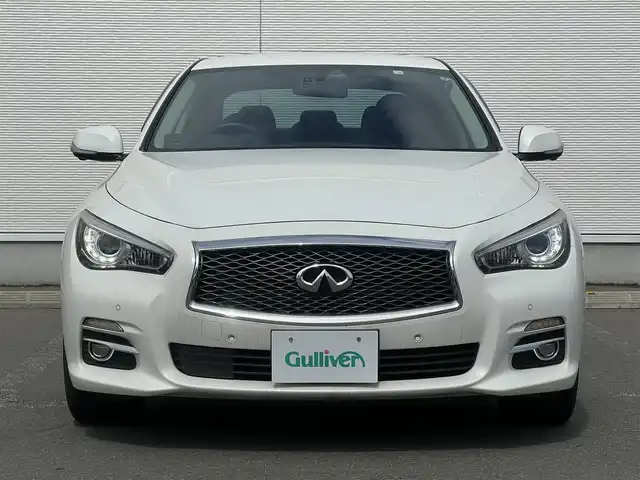 日産 スカイライン ハイブリッド 350GT FOUR Type P 秋田県 2014(平26)年 4万km クリスタルホワイトパール 純正ナビ/衝突軽減システム/スマートキー/４WD/フルセグ/LEDヘッドライト/全方位カメラ/純正アルミ/コーナーセンサー/コクルーズコントロール/前席シートヒーター/前席パワーシート/メモリー付きパワーシート/ETC/純正フロアマット/純正ドアバイザー/ステアリングスイッチ/MTモード付AT/オートエアコン/オートライト/ドライブレコーダー/社外エンジンスターター/パワーステアリング/パワーウィンドウ/電動格納ウィンカーミラー/横滑り防止