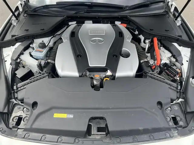 日産 スカイライン ハイブリッド 350GT FOUR Type P 秋田県 2014(平26)年 4万km クリスタルホワイトパール 純正ナビ/衝突軽減システム/スマートキー/４WD/フルセグ/LEDヘッドライト/全方位カメラ/純正アルミ/コーナーセンサー/コクルーズコントロール/前席シートヒーター/前席パワーシート/メモリー付きパワーシート/ETC/純正フロアマット/純正ドアバイザー/ステアリングスイッチ/MTモード付AT/オートエアコン/オートライト/ドライブレコーダー/社外エンジンスターター/パワーステアリング/パワーウィンドウ/電動格納ウィンカーミラー/横滑り防止