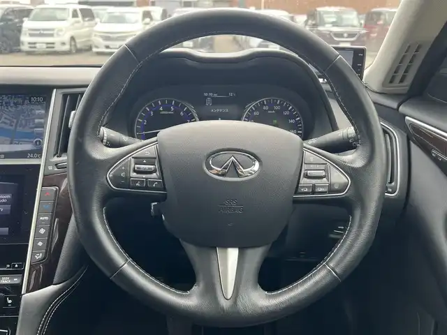 日産 スカイライン ハイブリッド 350GT FOUR Type P 秋田県 2014(平26)年 4万km クリスタルホワイトパール 純正ナビ/衝突軽減システム/スマートキー/４WD/フルセグ/LEDヘッドライト/全方位カメラ/純正アルミ/コーナーセンサー/コクルーズコントロール/前席シートヒーター/前席パワーシート/メモリー付きパワーシート/ETC/純正フロアマット/純正ドアバイザー/ステアリングスイッチ/MTモード付AT/オートエアコン/オートライト/ドライブレコーダー/社外エンジンスターター/パワーステアリング/パワーウィンドウ/電動格納ウィンカーミラー/横滑り防止