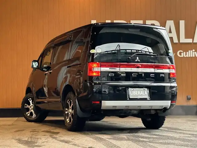三菱 デリカＤ：５ G－Premium 宮城県 2010(平22)年 12.5万km ディープブラックマイカ ４WD/純正HDDナビ/バックカメラ/ETC/フルセグTV/運転席パワーシート/シートヒーター/両側パワースライドドア/パドルシフト/後席フリップダウンモニター/オートライト/シートカバー