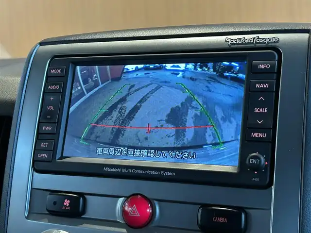 三菱 デリカＤ：５ G－Premium 宮城県 2010(平22)年 12.5万km ディープブラックマイカ ４WD/純正HDDナビ/バックカメラ/ETC/フルセグTV/運転席パワーシート/シートヒーター/両側パワースライドドア/パドルシフト/後席フリップダウンモニター/オートライト/シートカバー
