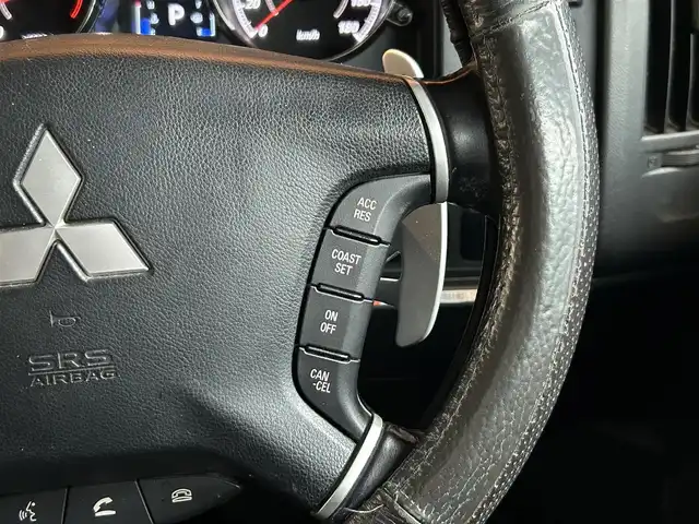 三菱 デリカＤ：５ G－Premium 宮城県 2010(平22)年 12.5万km ディープブラックマイカ ４WD/純正HDDナビ/バックカメラ/ETC/フルセグTV/運転席パワーシート/シートヒーター/両側パワースライドドア/パドルシフト/後席フリップダウンモニター/オートライト/シートカバー