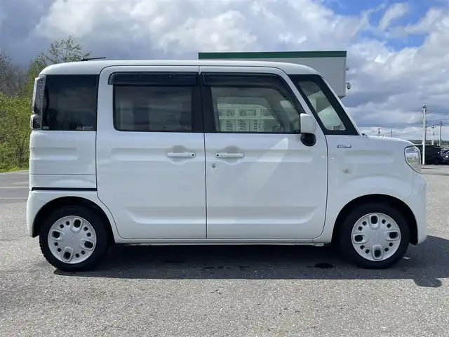 スズキ スペーシア HYBRID X 青森県 2018(平30)年 5.8万km ピュアホワイトP 4WD/社外SDナビ/　 CD/DVD/BT/SD/フルセグTV/バックカメラ/両側パワースライドドア/オートライト/シートヒーター/アイドリングストップ/スマートキー