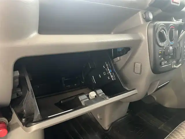 スズキ エブリイ PC リミテッド 広島県 2018(平30)年 8.4万km ブルーイッシュブラックパール3 ○走行距離：86298km（入庫時）/ETC/ドライブレコーダー/レーダーブレーキサポート/横滑り防止機能/保証書＆取扱説明書あり/リモコンキー（スペアキーあり）/CD/2スピーカー/○タイヤサイズ：145/6PR/・社外12インチアルミホイール