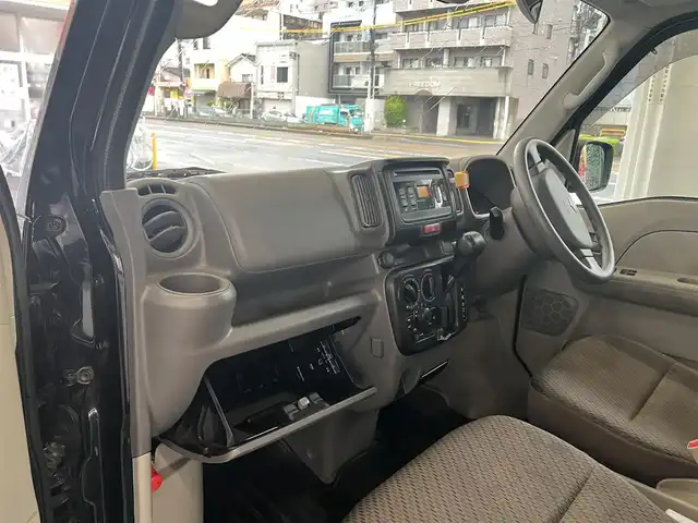 スズキ エブリイ PC リミテッド 広島県 2018(平30)年 8.4万km ブルーイッシュブラックパール3 ○走行距離：86298km（入庫時）/ETC/ドライブレコーダー/レーダーブレーキサポート/横滑り防止機能/保証書＆取扱説明書あり/リモコンキー（スペアキーあり）/CD/2スピーカー/○タイヤサイズ：145/6PR/・社外12インチアルミホイール