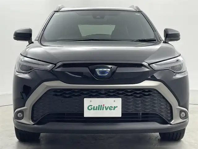 トヨタ カローラ クロス ハイブリッド Z 福井県 2023(令5)年 3.2万km アティチュードブラックマイカ ガラスルーフ/純正ディスプレイオーディオ/-フルセグTV/BT/ミラキャスト/USB/全方位カメラ/衝突被害軽減ブレーキ/ブラインドスポットモニター/アダプティブクルーズコントロール/レーンキープアシスト/ハンズフリーパワーバックドア/ETC/ハーフレザーシート/運転席パワーシート/前席シートヒーター/社外LEDヘッドライト/オートライト/オートハイビーム/LEDデイランプ/LEDシーケンシャルウインカー/LEDフォグランプ/純正18インチアルミホイール/純正フロアマット/取扱説明書/保証書