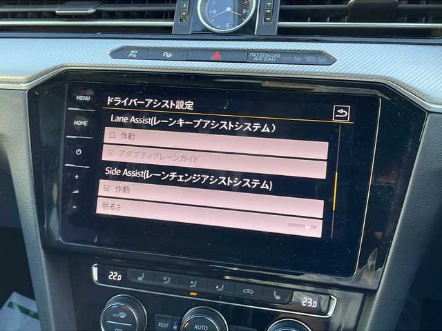 フォルクスワーゲン アルテオン Rライン 4M アドバンス 東京都 2018(平30)年 4.8万km シルバー ワンオーナー/新車時保証書　整備記録簿/取扱説明書　ナビ説明書/プリクラッシュブレーキシステム/アダプティブクルーズコントロール/レーンチェンジアシスト/レーンキープアシスト/パーキングアシスト/アイドリングストップ/純正ナビ/フルセグTV/SD/CD/DVD/REC/BT/AUX/USB/AppleCarplay/360度カメラ　ETC【DSRC】/レザーシート/全席シートヒーター/ハンドルヒーター/運転席メモリー付パワーシート【マッサージ付】/パワートランクドア/LEDヘッドライト/オートライト/スマートキー×2/パドルシフト付き革巻きハンドル/純正20インチアルミ