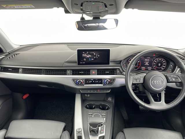 アウディ Ａ４ 35TFSIスポーツ ブラックエレガンス 愛知県 2019(令1)年 1.3万km ミトスブラックメタリック 125台限定車”black elegance”/禁煙車/純正MMIナビ/フルセグTV/サラウンドビューカメラ/バックカメラ/ビルトインETC2.0/純正ドライブレコーダー/マルチカラーアンビエントライト[特別装備]/純正フロアマット[特別装備]/純正18インチアルミホイール(10Yスポークデザイングロスブラックポリッシュド)[特別装備]/ラグジュアリーパッケージ/アシスタンスベーシックパッケージ/アシスタンスパッケージ/アウディプレセンスシティ/アウディプレセンスリヤ/アダプティブクルーズコントロール/アクティブレーンアシスト/アウディサイドアシスト/アウディパークアシスト/LEDヘッドライト/ハイビームアシスト/LEDリヤコンビライト/3ゾーンオートエアコン/パーシャルレザーシート/前席パワーシート/運転席ポジションメモリー/内装アルミニウムエリプス加飾/バーチャルコックピット/タイヤ空気圧警告/革巻きステアリング/ステアリングスイッチ/パドルシフト/プッシュスタート/電動格納ミラーウィンカー/電子パーキングブレーキ/ブレーキホールド/新車保証書・取扱説明書/記録簿R3~R6