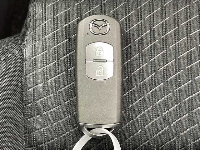 マツダ ＣＸ－５ XD Lパッケージ 千葉県 2013(平25)年 1.7万km クリスタルホワイトパールマイカ 純正メモリナビ/（Bluetooth/CD/DVD/TV）/バックカメラ/純正フロアマット/電格ミラー/オートライト/オートワイパー/ディスチャージヘッドライト/純正19インチアルミホイール