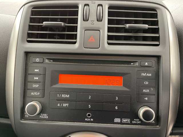 日産 ラティオ G 道央・札幌 2012(平24)年 4.4万km ブリリアントシルバー ・ワンオーナー/・純正オーディオ/・CD/AUX/・横滑り防止装置/ETC/・プッシュスタート/スマートキー/・ヘッドライトレベライザー/・電動格納ミラー/・純正フロアマット/・オートエアコン/・ドアバイザー/・積込夏タイヤ純正AWセット