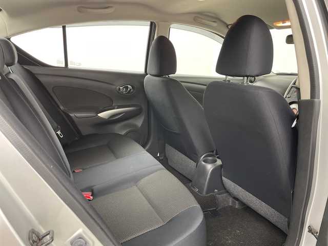 日産 ラティオ G 道央・札幌 2012(平24)年 4.4万km ブリリアントシルバー ・ワンオーナー/・純正オーディオ/・CD/AUX/・横滑り防止装置/ETC/・プッシュスタート/スマートキー/・ヘッドライトレベライザー/・電動格納ミラー/・純正フロアマット/・オートエアコン/・ドアバイザー/・積込夏タイヤ純正AWセット