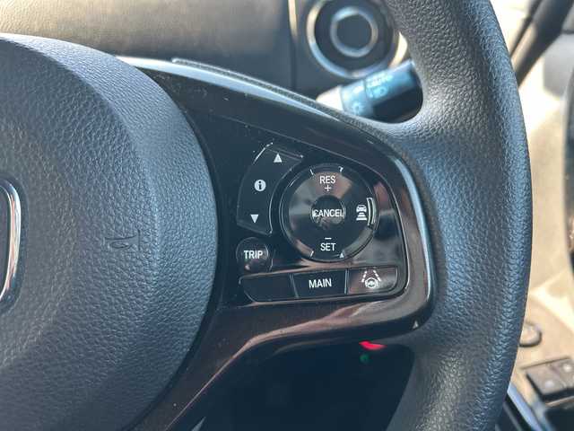 ホンダ Ｎ ＢＯＸ カスタム G L ホンダセンシング 岐阜県 2018(平30)年 3.3万km プラチナホワイトパール 登録時走行距離32399km/社外ナビ（AVIC-RZ802）/フルセグテレビ/バックカメラ/Blue tooth・CD・DVD・SDミュージックサーバー・USB/ビルトインETC/両側パワースライドドア/エアロ（サイド）/ホンダセンシング/衝突軽減ブレーキ/先行車発進お知らせ機能/歩行者事故低減ステアリング/標識認識機能/EBD（電子制御制動力配分システム）付ABS/コーナーセンサー前後/レーダークルーズコントロール/レーンキープアシスト/ドライブレコーダー前方/LEDヘッドライト/フォグランプ/オートライト/横滑り防止装置/盗難防止装置/純正14アルミホイール/SRSエアバッグシステム運転席・助手席/カーテンエアバッグ/布系シート/ベンチシート/社外フロアマット/プッシュスタート/スマートキー/スペアキー1本/パドルシフト/アイドリングストップ/オートエアコン/取扱説明書/保証書/記録簿