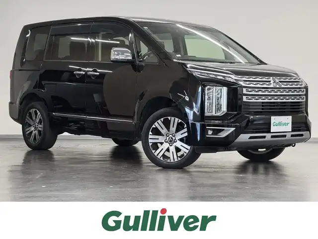 三菱 デリカＤ：５ P 三重県 2019(平31)年 4.9万km ダイヤモンドブラックマイカ ディーゼル・ターボ/フルタイム4WD/MTモード付インパネ8AT/純正 10.1インチナビ QY9000MC/（FM/AM/TV/Music Catcher/Bluetooth/CD/DVD/SD/USB/iPod/HDMI/AUX）/純正 11.5インチ 後席モニター（ALPINE製）/マルチアラウンドモニター/両側オートスライドドア/ドライブレコーダー 前方/ビルトイン ETC/e-Assist/・衝突被害軽減ブレーキシステム/・車線逸脱警報システム/・レーダークルーズコントロールシステム/・オートハイビーム/・誤発進抑制機能（前進時）/・後側方車両検知警報システム（レーンチェンジアシスト機能付）［BSW/LCA］/・後退時交差車両検知警報システム［RCTA］/など/装備/・パワーシート（D6way）/・シートヒーター（D/N）/・左右独立オートエアコン/・後席クーラー＆ヒーター/・AC100V電源コンセント（100W）/・オートライト/・LED ヘッドランプ＋フロントフォグランプ/・パドルシフト/・純正18inAW/・プッシュスタート/・保/取/・スマートキーx2/など