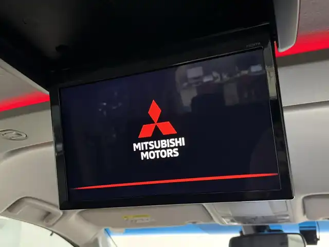 三菱 デリカＤ：５ P 三重県 2019(平31)年 4.9万km ダイヤモンドブラックマイカ ディーゼル・ターボ/フルタイム4WD/MTモード付インパネ8AT/純正 10.1インチナビ QY9000MC/（FM/AM/TV/Music Catcher/Bluetooth/CD/DVD/SD/USB/iPod/HDMI/AUX）/純正 11.5インチ 後席モニター（ALPINE製）/マルチアラウンドモニター/両側オートスライドドア/ドライブレコーダー 前方/ビルトイン ETC/e-Assist/・衝突被害軽減ブレーキシステム/・車線逸脱警報システム/・レーダークルーズコントロールシステム/・オートハイビーム/・誤発進抑制機能（前進時）/・後側方車両検知警報システム（レーンチェンジアシスト機能付）［BSW/LCA］/・後退時交差車両検知警報システム［RCTA］/など/装備/・パワーシート（D6way）/・シートヒーター（D/N）/・左右独立オートエアコン/・後席クーラー＆ヒーター/・AC100V電源コンセント（100W）/・オートライト/・LED ヘッドランプ＋フロントフォグランプ/・パドルシフト/・純正18inAW/・プッシュスタート/・保/取/・スマートキーx2/など