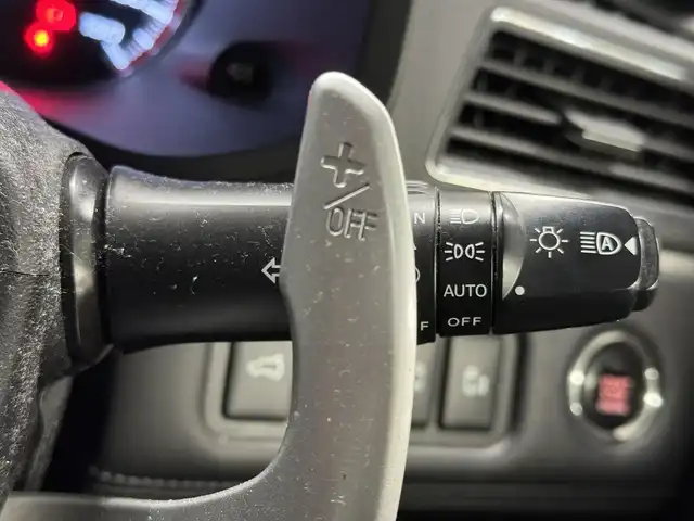 三菱 デリカＤ：５ P 三重県 2019(平31)年 4.9万km ダイヤモンドブラックマイカ ディーゼル・ターボ/フルタイム4WD/MTモード付インパネ8AT/純正 10.1インチナビ QY9000MC/（FM/AM/TV/Music Catcher/Bluetooth/CD/DVD/SD/USB/iPod/HDMI/AUX）/純正 11.5インチ 後席モニター（ALPINE製）/マルチアラウンドモニター/両側オートスライドドア/ドライブレコーダー 前方/ビルトイン ETC/e-Assist/・衝突被害軽減ブレーキシステム/・車線逸脱警報システム/・レーダークルーズコントロールシステム/・オートハイビーム/・誤発進抑制機能（前進時）/・後側方車両検知警報システム（レーンチェンジアシスト機能付）［BSW/LCA］/・後退時交差車両検知警報システム［RCTA］/など/装備/・パワーシート（D6way）/・シートヒーター（D/N）/・左右独立オートエアコン/・後席クーラー＆ヒーター/・AC100V電源コンセント（100W）/・オートライト/・LED ヘッドランプ＋フロントフォグランプ/・パドルシフト/・純正18inAW/・プッシュスタート/・保/取/・スマートキーx2/など