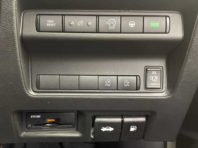 日産 セレナ ハイウェイスター V 群馬県 2023(令5)年 3.1万km パールⅡ 純正フロントエアロ　純正１１型後席モニター　純正１２．３型ナビ　デジタルインナーミラー　プロパイロット　ワイヤレス充電器　両側電動スライドドア　パドルシフト　ＥＴＣ２．０　パドルシフト　禁煙