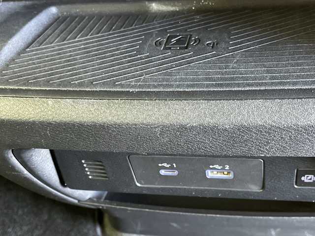 日産 セレナ ハイウェイスター V 群馬県 2023(令5)年 3.1万km パールⅡ 純正フロントエアロ　純正１１型後席モニター　純正１２．３型ナビ　デジタルインナーミラー　プロパイロット　ワイヤレス充電器　両側電動スライドドア　パドルシフト　ＥＴＣ２．０　パドルシフト　禁煙