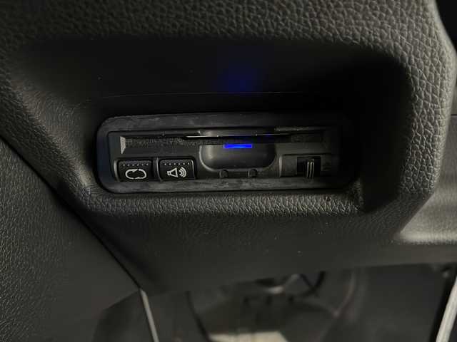 ホンダ フィット ハイブリット Fパッケージ 栃木県 2016(平28)年 3.4万km ブリリアントスポーティブルーメタリック2トーン 福祉車両/助手席回転シート/禁煙車/純正メモリーナビ/・ワンセグ/CD/Bluetooth/SD/USB/バックカメラ/ビルトインETC/前後ドライブレコーダー/オートライト/ステアリングスイッチ/電動格納ウインカーミラー/純正フロアマット/ドアバイザー/●純正ホイールカバー/●保証書/●取扱説明書