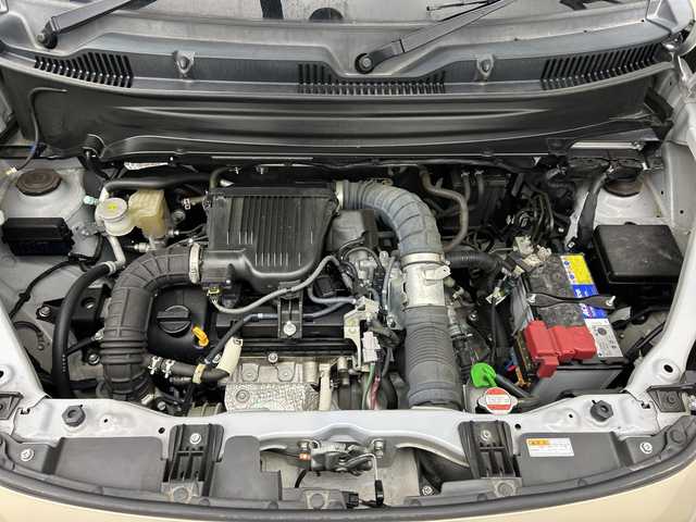 スズキ クロスビー HYBRID MZ 三重県 2018(平30)年 2.9万km キャラバンアイボリーパールメタリック/ホワイト 2トーンルーフ /禁煙車//社外SDナビ【AVIC-ZH07】/　フルセグTV/BT/iPod/CD/DVD//バックカメラ//前席シートヒーター//クルーズコントロール//ドライブレコーダー//衝突被害軽減システム//レーンキープアシスト//LEDオートライト//ETC//純正16インチアルミホイール//ステアリングスイッチ//電格ミラー//ウインカーミラー//純正フロアマット//プッシュスタート//スマートキー