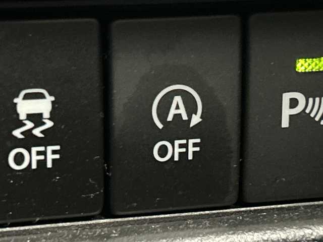 スズキ クロスビー HYBRID MZ 三重県 2018(平30)年 2.9万km キャラバンアイボリーパールメタリック/ホワイト 2トーンルーフ /禁煙車//社外SDナビ【AVIC-ZH07】/　フルセグTV/BT/iPod/CD/DVD//バックカメラ//前席シートヒーター//クルーズコントロール//ドライブレコーダー//衝突被害軽減システム//レーンキープアシスト//LEDオートライト//ETC//純正16インチアルミホイール//ステアリングスイッチ//電格ミラー//ウインカーミラー//純正フロアマット//プッシュスタート//スマートキー