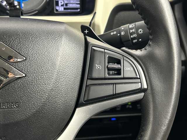 スズキ クロスビー HYBRID MZ 三重県 2018(平30)年 2.9万km キャラバンアイボリーパールメタリック/ホワイト 2トーンルーフ /禁煙車//社外SDナビ【AVIC-ZH07】/　フルセグTV/BT/iPod/CD/DVD//バックカメラ//前席シートヒーター//クルーズコントロール//ドライブレコーダー//衝突被害軽減システム//レーンキープアシスト//LEDオートライト//ETC//純正16インチアルミホイール//ステアリングスイッチ//電格ミラー//ウインカーミラー//純正フロアマット//プッシュスタート//スマートキー