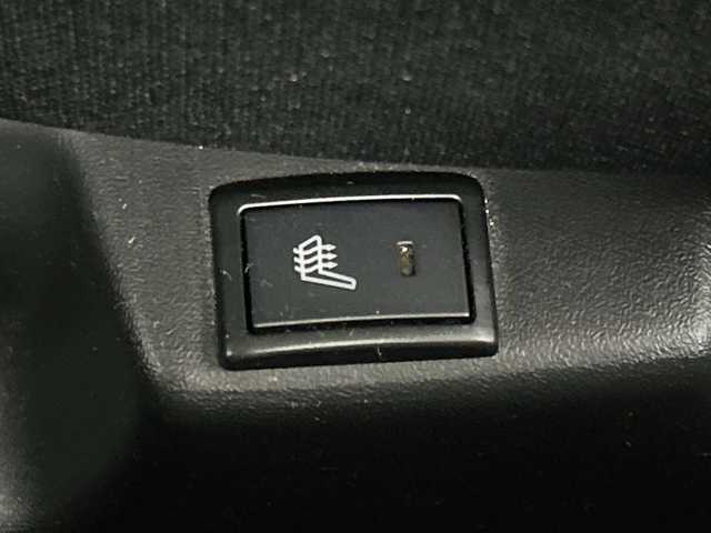 スズキ クロスビー HYBRID MZ 三重県 2018(平30)年 2.9万km キャラバンアイボリーパールメタリック/ホワイト 2トーンルーフ /禁煙車//社外SDナビ【AVIC-ZH07】/　フルセグTV/BT/iPod/CD/DVD//バックカメラ//前席シートヒーター//クルーズコントロール//ドライブレコーダー//衝突被害軽減システム//レーンキープアシスト//LEDオートライト//ETC//純正16インチアルミホイール//ステアリングスイッチ//電格ミラー//ウインカーミラー//純正フロアマット//プッシュスタート//スマートキー