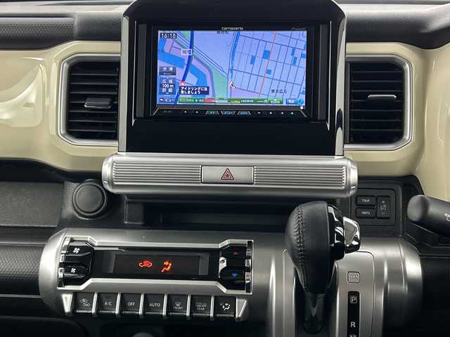 スズキ クロスビー HYBRID MZ 三重県 2018(平30)年 2.9万km キャラバンアイボリーパールメタリック/ホワイト 2トーンルーフ /禁煙車//社外SDナビ【AVIC-ZH07】/　フルセグTV/BT/iPod/CD/DVD//バックカメラ//前席シートヒーター//クルーズコントロール//ドライブレコーダー//衝突被害軽減システム//レーンキープアシスト//LEDオートライト//ETC//純正16インチアルミホイール//ステアリングスイッチ//電格ミラー//ウインカーミラー//純正フロアマット//プッシュスタート//スマートキー