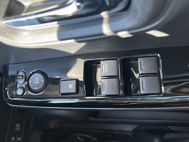 ホンダ Ｎ ＯＮＥ オリジナル 群馬県 2021(令3)年 2.2万km プラチナホワイトパール 純正ナビ、CD、Bluetooth/レーダークルーズコントロール/レーンキープアシスト/衝突軽減システム/コーナーセンサー/バックカメラ/LEDヘッドライト/ETC/バイザー/電動格納ドアミラー/カーテンエアバック/W＋サイドエアバック/純正フロアマット/ウィンカーミラー