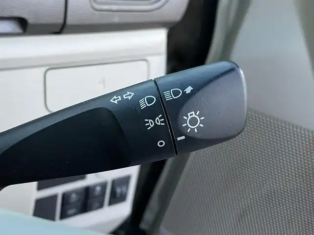 ダイハツ タント L リミテッド SAⅢ 大阪府 2018(平30)年 4.8万km パールホワイトⅢ 社外ナビ KENWOODナビ/・Bluetooth/フルセグTV/CD/DVD/ラジオ/　SMARTUSEN/IPod/主要装備/・バックカメラ/・プリクラッシュセーフティ/・横滑り防止装置/・アイドリングストップ/・ハロゲンヘッドライト/・オートマチックハイビーム/・ヘッドライトレベライザー/・ステアリングリモコン/・ベンチシート/・フルフラット/・純正ホイールキャップ/・社外フロアマット/・ドライブレコーダー前/・ETC