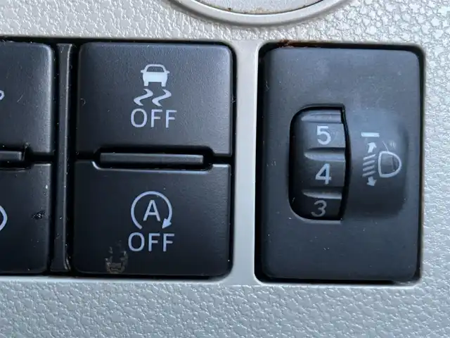 ダイハツ タント L リミテッド SAⅢ 大阪府 2018(平30)年 4.8万km パールホワイトⅢ 社外ナビ KENWOODナビ/・Bluetooth/フルセグTV/CD/DVD/ラジオ/　SMARTUSEN/IPod/主要装備/・バックカメラ/・プリクラッシュセーフティ/・横滑り防止装置/・アイドリングストップ/・ハロゲンヘッドライト/・オートマチックハイビーム/・ヘッドライトレベライザー/・ステアリングリモコン/・ベンチシート/・フルフラット/・純正ホイールキャップ/・社外フロアマット/・ドライブレコーダー前/・ETC