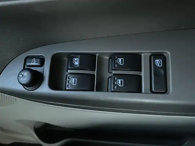 ダイハツ タント L リミテッド SAⅢ 大阪府 2018(平30)年 4.8万km パールホワイトⅢ 社外ナビ KENWOODナビ/・Bluetooth/フルセグTV/CD/DVD/ラジオ/　SMARTUSEN/IPod/主要装備/・バックカメラ/・プリクラッシュセーフティ/・横滑り防止装置/・アイドリングストップ/・ハロゲンヘッドライト/・オートマチックハイビーム/・ヘッドライトレベライザー/・ステアリングリモコン/・ベンチシート/・フルフラット/・純正ホイールキャップ/・社外フロアマット/・ドライブレコーダー前/・ETC