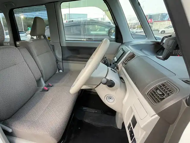 ダイハツ タント L リミテッド SAⅢ 大阪府 2018(平30)年 4.8万km パールホワイトⅢ 社外ナビ KENWOODナビ/・Bluetooth/フルセグTV/CD/DVD/ラジオ/　SMARTUSEN/IPod/主要装備/・バックカメラ/・プリクラッシュセーフティ/・横滑り防止装置/・アイドリングストップ/・ハロゲンヘッドライト/・オートマチックハイビーム/・ヘッドライトレベライザー/・ステアリングリモコン/・ベンチシート/・フルフラット/・純正ホイールキャップ/・社外フロアマット/・ドライブレコーダー前/・ETC