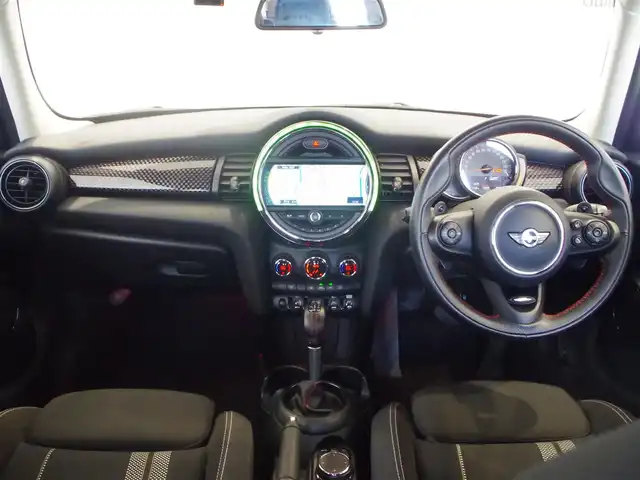 ＭＩＮＩ ミニ クーパー S 岐阜県 2017(平29)年 1.3万km 赤 ワンオーナー/ペッパーパッケージ/ドライビングアシストパッケージ/ＥＴＣ/パークディスタンスコントロール/ＪＣＷレザーステアリング/バックカメラ/ドラレコ/純正１７インチＡＷ/スマートキー