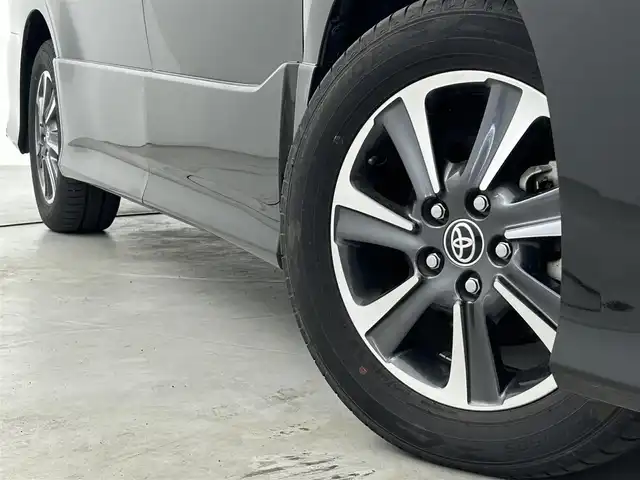 トヨタ ヴォクシー ZS 煌Ⅱ 福岡県 2019(令1)年 5.4万km ブラック 後席モニター　/純正９型ナビ（ＢＴ，フルセグＴＶ）　/バックカメラ/ＥＴＣ　/クルーズコントロール　/コーナーセンサー　/衝突軽減ブレーキ　/レーンキープ　/ＰＫＳＢ　/ＭＴモード付き　/両側電動スライドドア　/ＬＥＤ