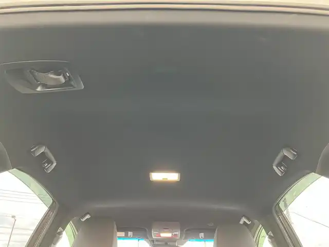 レクサス ＮＸ 300 Fスポーツ 静岡県 2018(平30)年 3.9万km ホワイトノーヴァガラスフレーク エンジンスタートボタン/パワーステアリング/パワーウィンドウ/取扱説明書/MTモード付AT/100V充電/アイドリングストップ/AAC/クルーズコントロール（追従走行：有）/USB入力端子/ビルトインETC2.0/全方位カメラ/純正SDナビ（フルセグTV、BT接続、AUX、CDチェンジャー）/電動リアゲート/D+N席パワーシート/D+N席シートヒーター/D+N席エアシート/ステアリングヒーター/社外フロアマット/純正アルミホイール/ABS/横滑り防止装置/レーンキープアシスト/オートライト/オートマチックハイビーム/前後コーナーセンサー/LEDヘッドライト/W+サイドエアバック/カーテンエアバック/衝突軽減システム